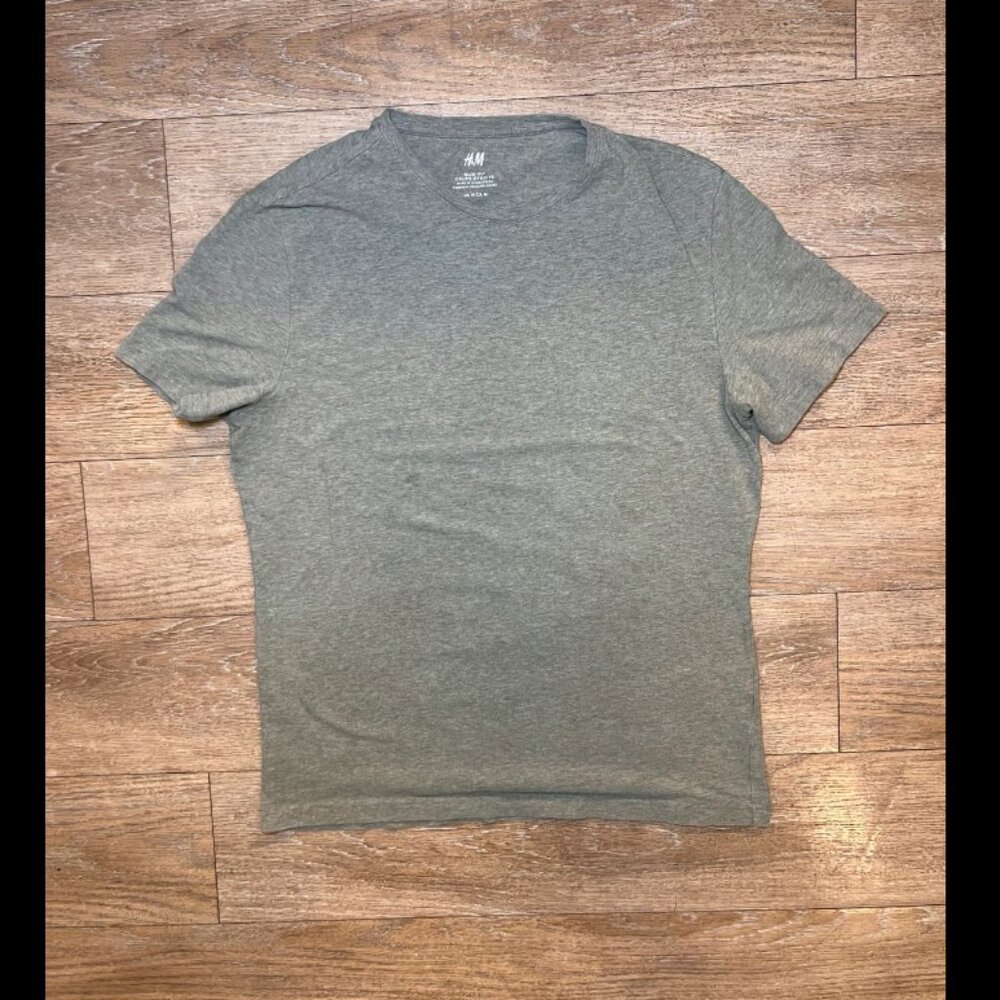 H&M Men Short Sleeve Tee Classic Crew Neck size medium